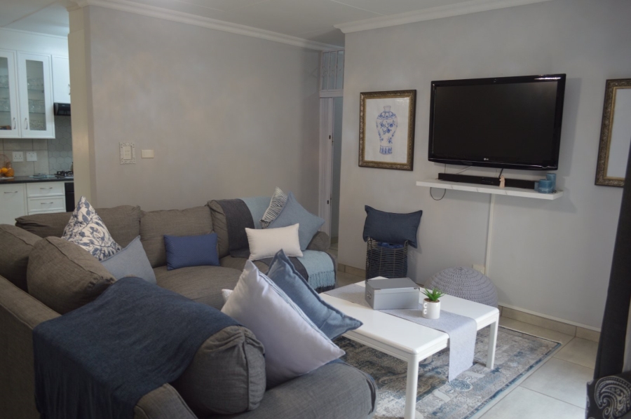 3 Bedroom Property for Sale in Flamwood North West